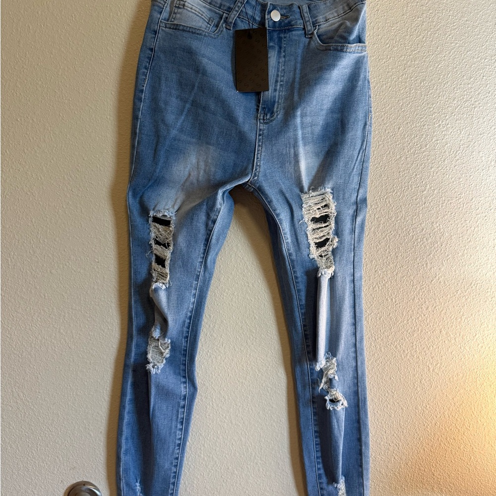 Trendy Distressed Light Blue Women's Jeans
